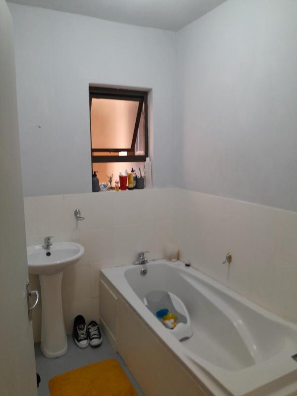 To Let 3 Bedroom Property for Rent in Sunnyrock Gauteng