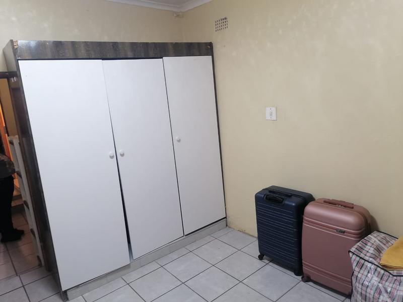 2 Bedroom Property for Sale in Bezuidenhout Valley Gauteng