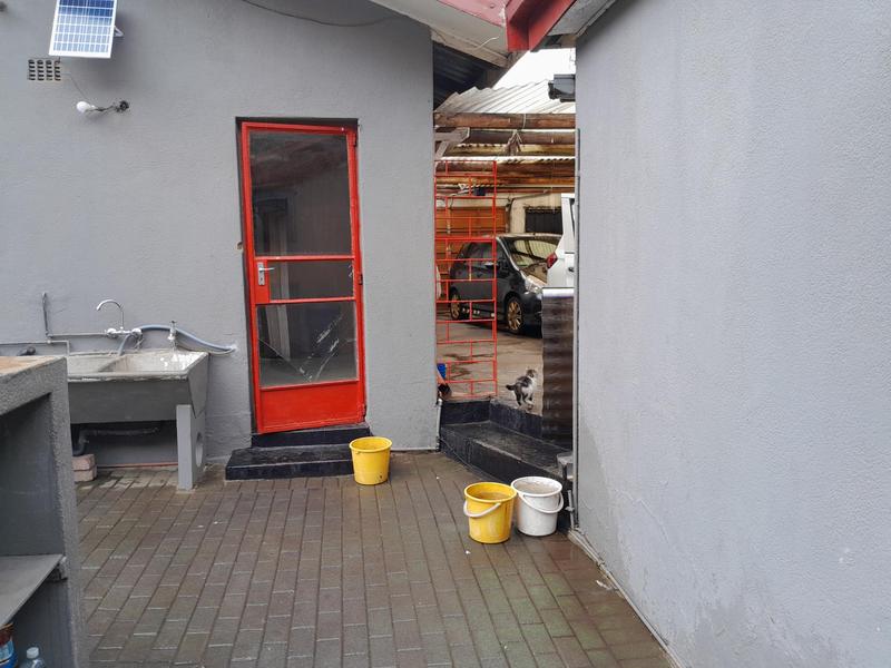 2 Bedroom Property for Sale in Bezuidenhout Valley Gauteng