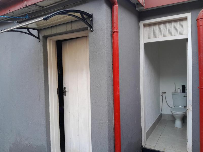 2 Bedroom Property for Sale in Bezuidenhout Valley Gauteng