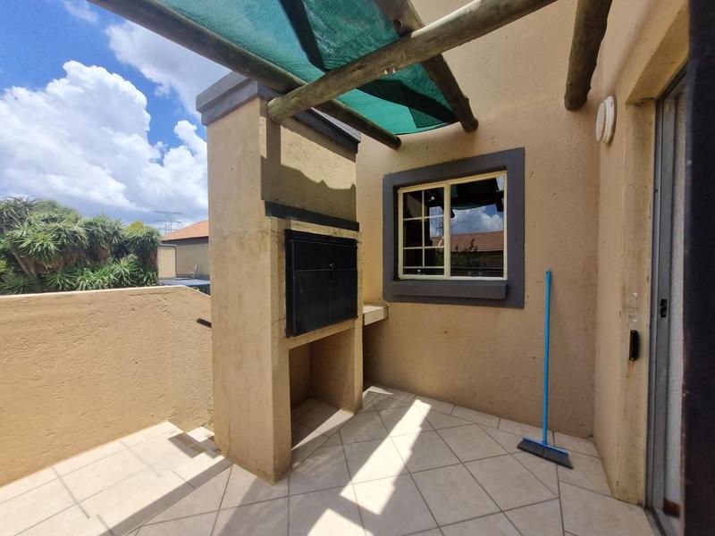 To Let 1 Bedroom Property for Rent in Annlin Gauteng