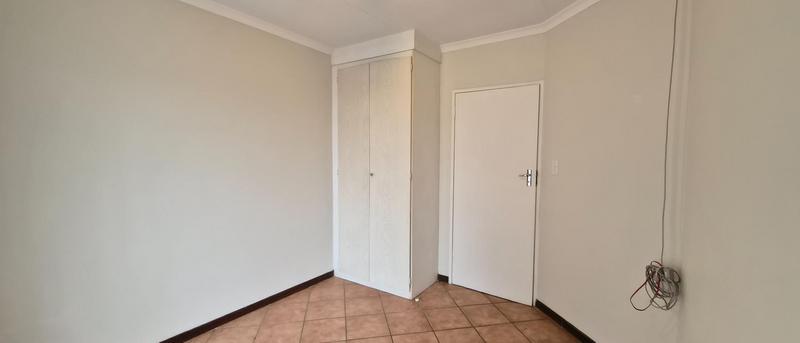 To Let 2 Bedroom Property for Rent in Mooikloof Ridge Gauteng