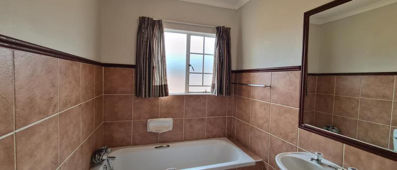 To Let 2 Bedroom Property for Rent in Mooikloof Ridge Gauteng