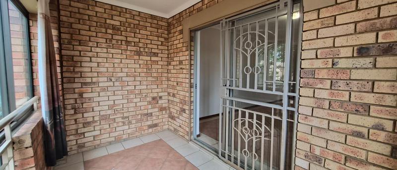 To Let 2 Bedroom Property for Rent in Mooikloof Ridge Gauteng