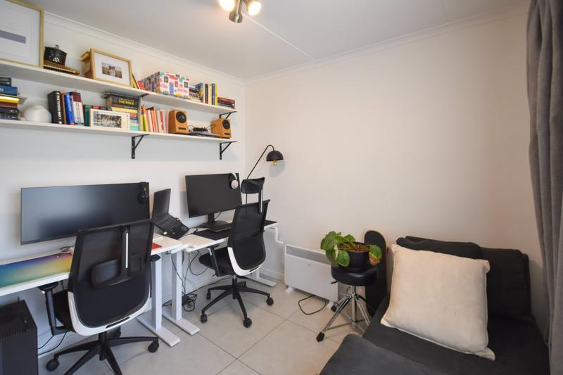 2 Bedroom Property for Sale in Golden Fields Estate Gauteng