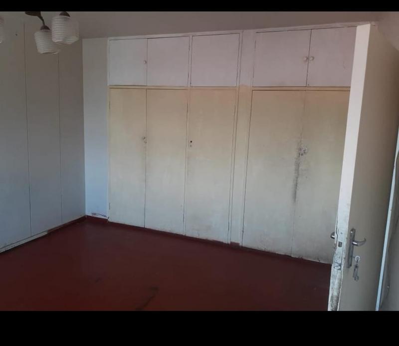 2 Bedroom Property for Sale in Yeoville Gauteng