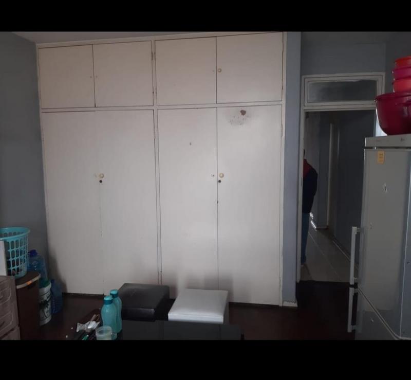 2 Bedroom Property for Sale in Yeoville Gauteng