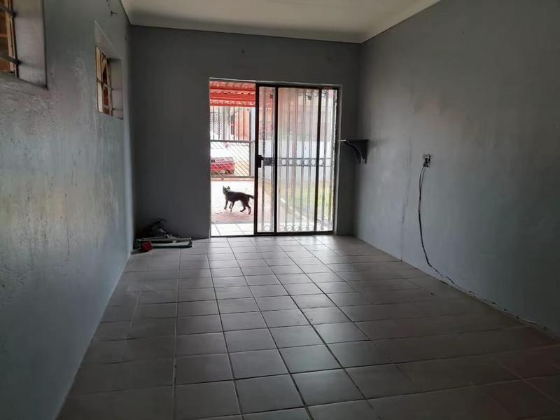 To Let 3 Bedroom Property for Rent in Laudium Gauteng