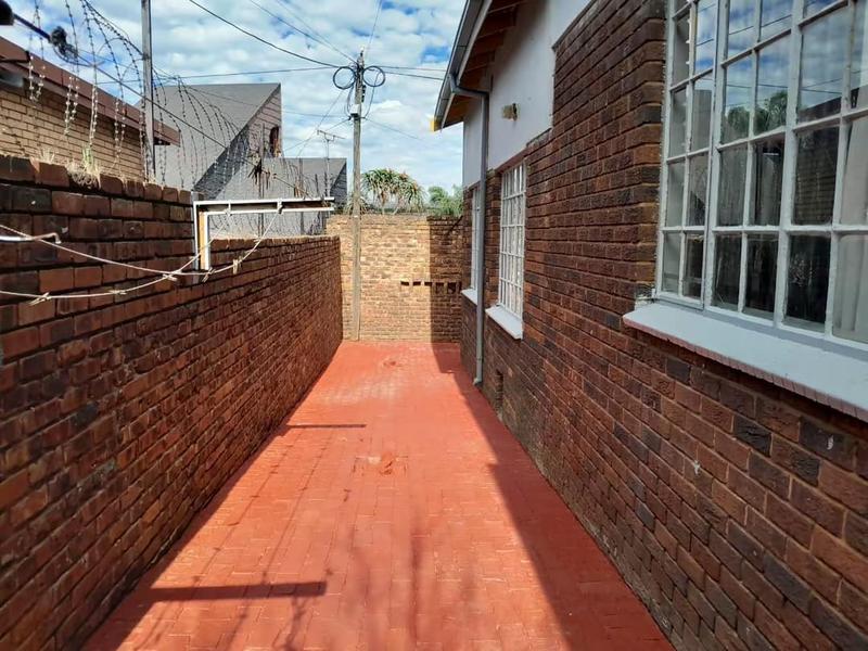 To Let 3 Bedroom Property for Rent in Laudium Gauteng