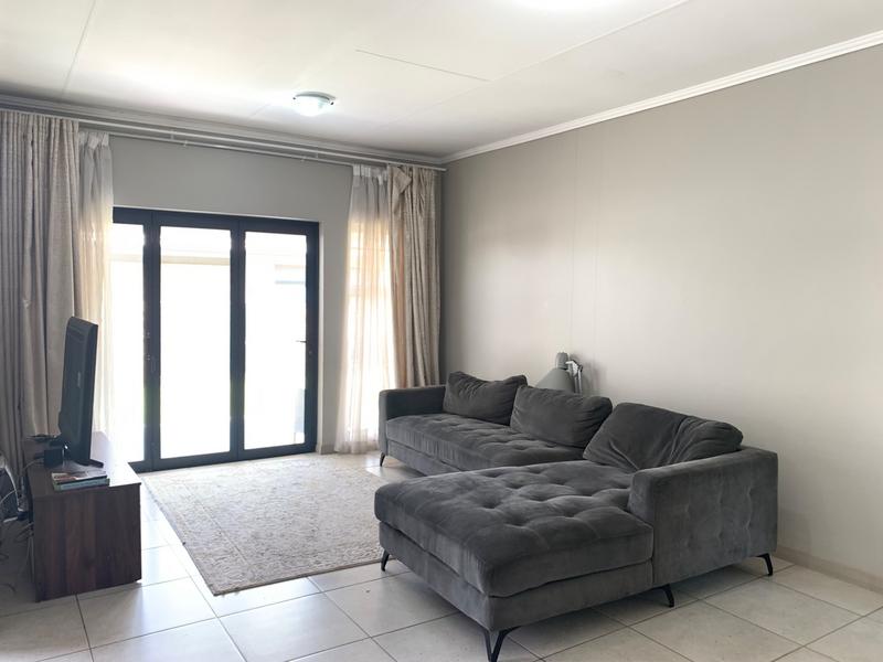 To Let 3 Bedroom Property for Rent in Amberfield Gauteng