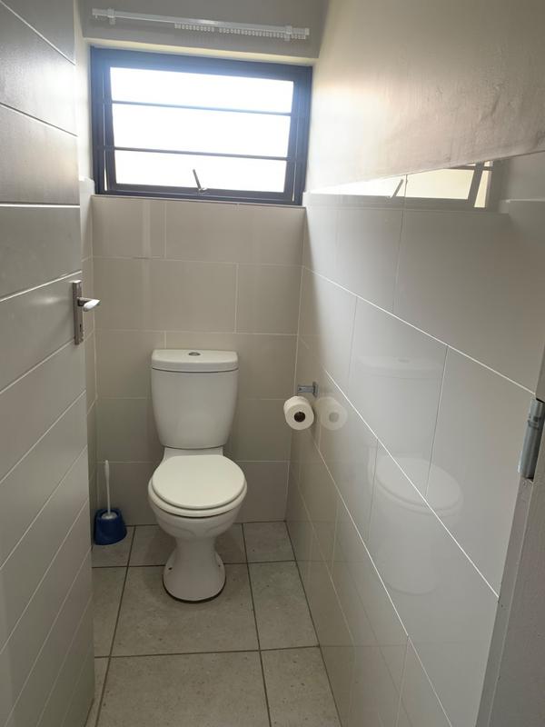 To Let 3 Bedroom Property for Rent in Amberfield Gauteng