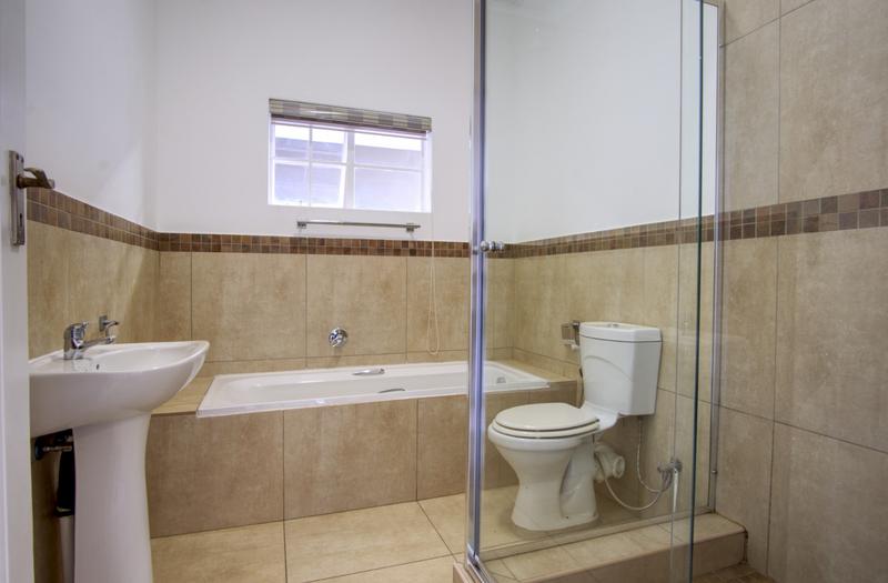 3 Bedroom Property for Sale in Linden Gauteng