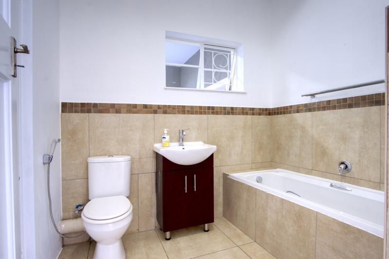 3 Bedroom Property for Sale in Linden Gauteng