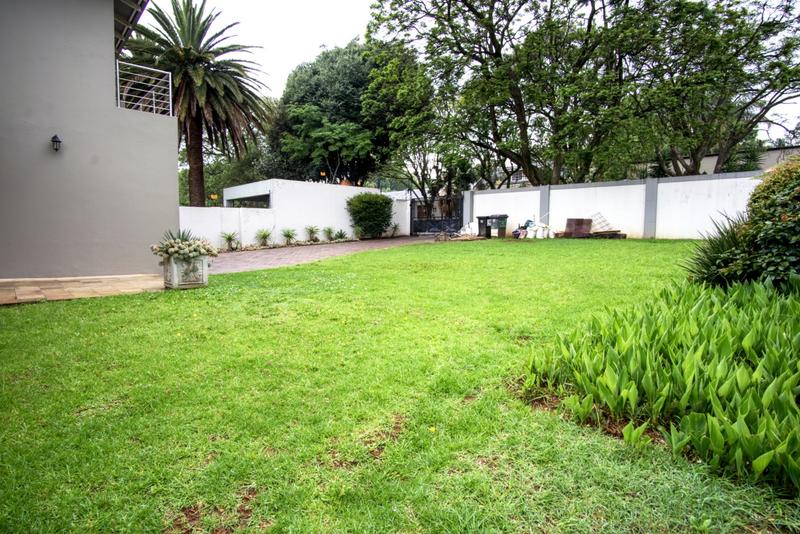 3 Bedroom Property for Sale in Linden Gauteng