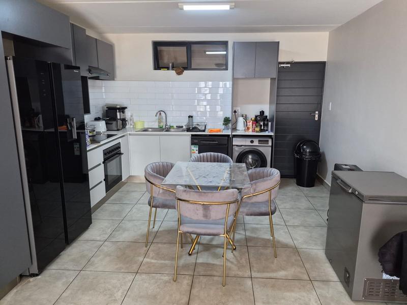 2 Bedroom Property for Sale in Raslouw Gauteng