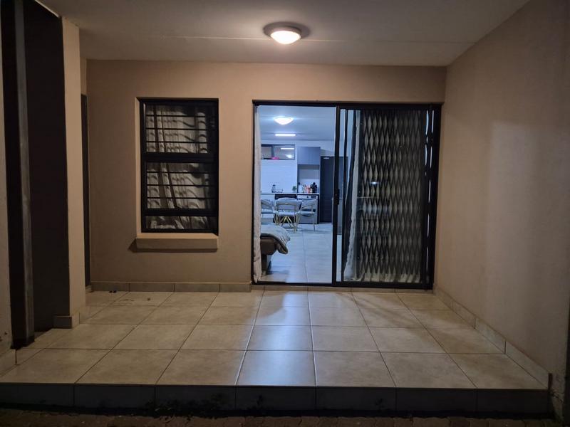 2 Bedroom Property for Sale in Raslouw Gauteng