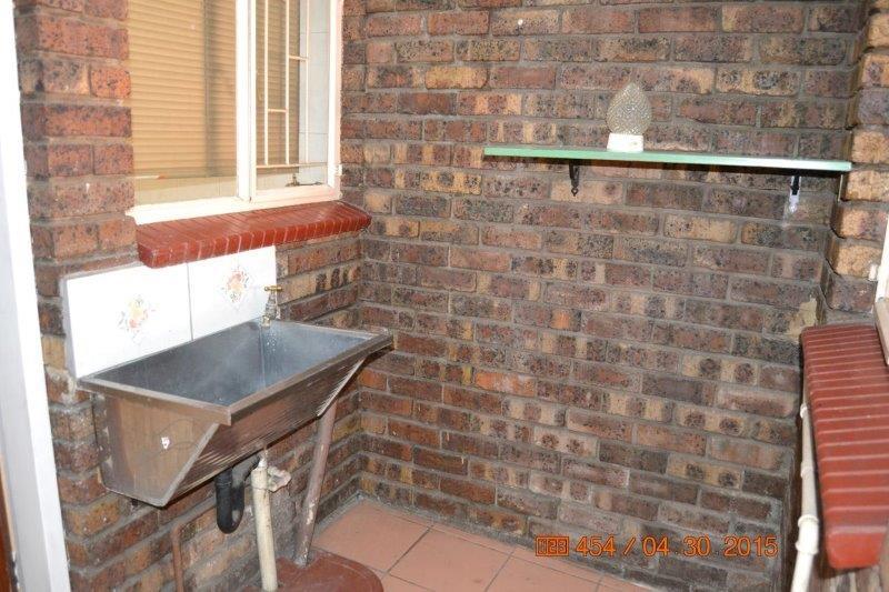 3 Bedroom Property for Sale in Petersfield Gauteng