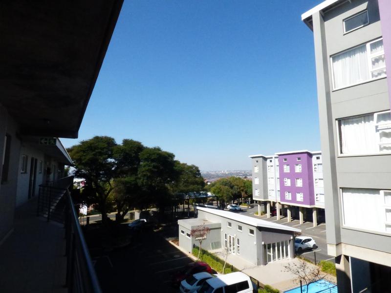 To Let 1 Bedroom Property for Rent in Northgate Gauteng
