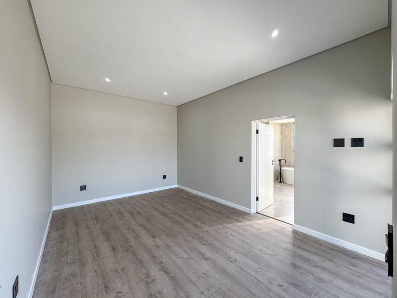4 Bedroom Property for Sale in Midstream Heights Gauteng