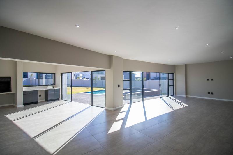 4 Bedroom Property for Sale in Midstream Heights Gauteng