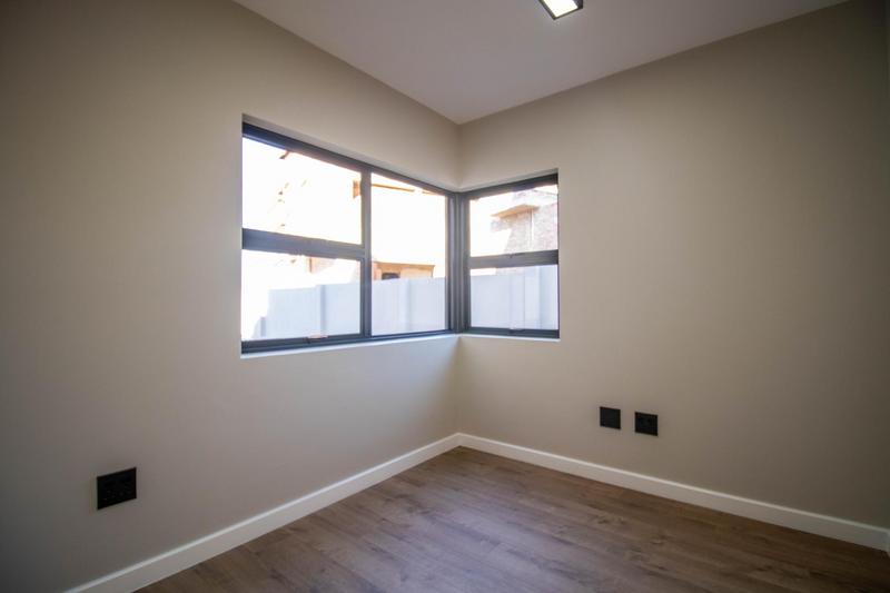 4 Bedroom Property for Sale in Midstream Heights Gauteng