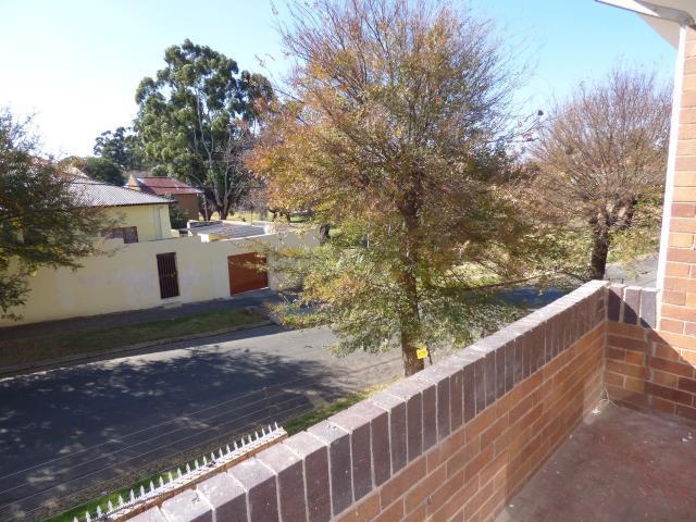 To Let 2 Bedroom Property for Rent in Rosettenville Gauteng