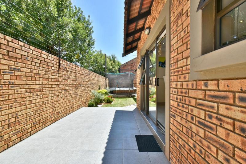 3 Bedroom Property for Sale in New Redruth Gauteng