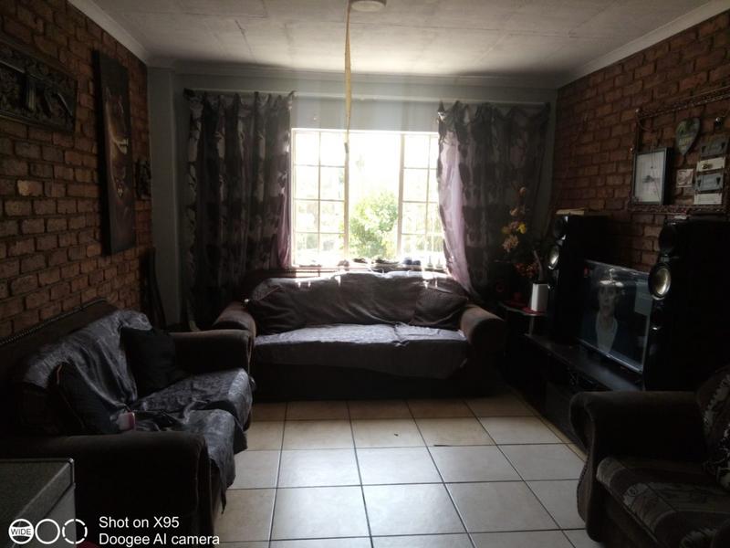 2 Bedroom Property for Sale in Pretoria West Gauteng