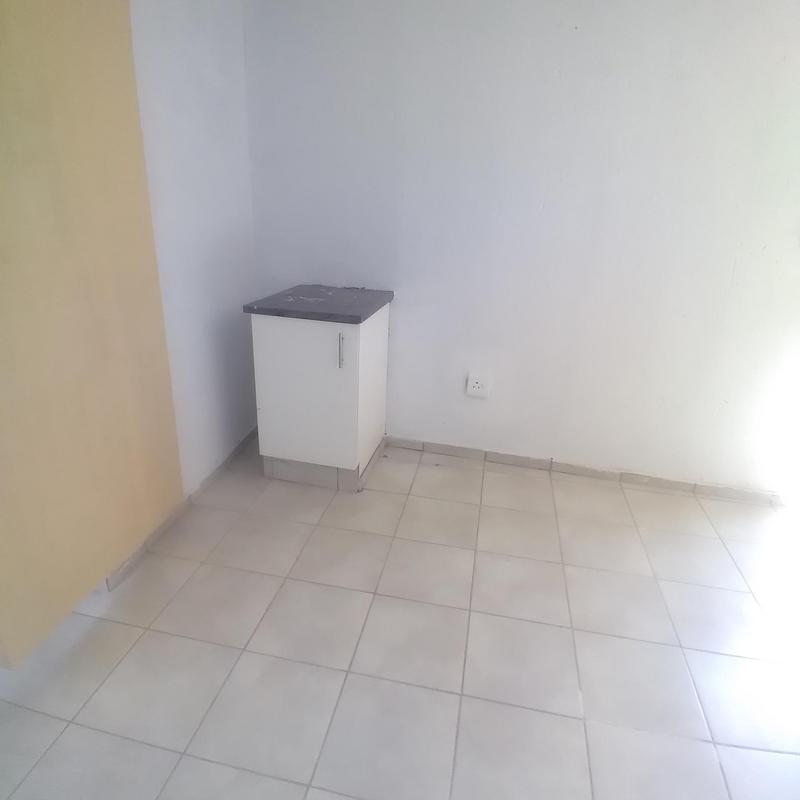 To Let 1 Bedroom Property for Rent in Protea Glen Gauteng