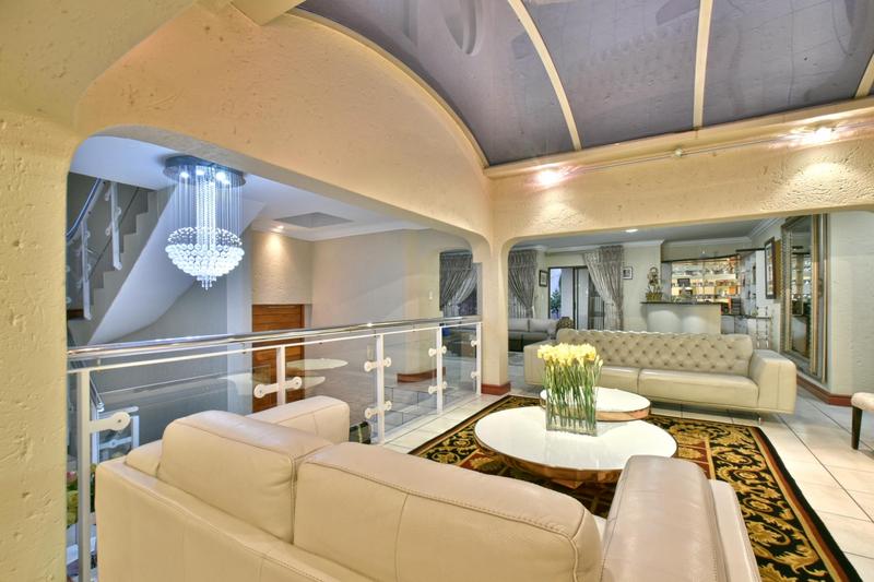 5 Bedroom Property for Sale in Glenvista Gauteng