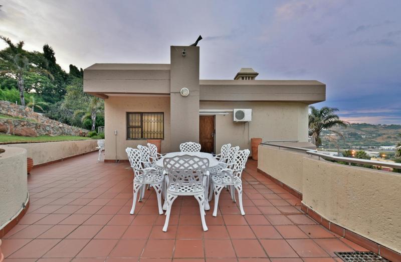 5 Bedroom Property for Sale in Glenvista Gauteng