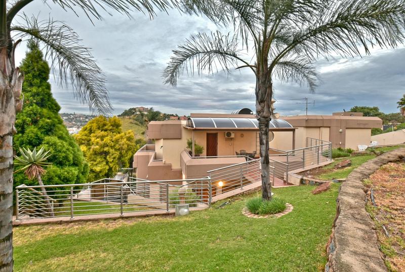 5 Bedroom Property for Sale in Glenvista Gauteng