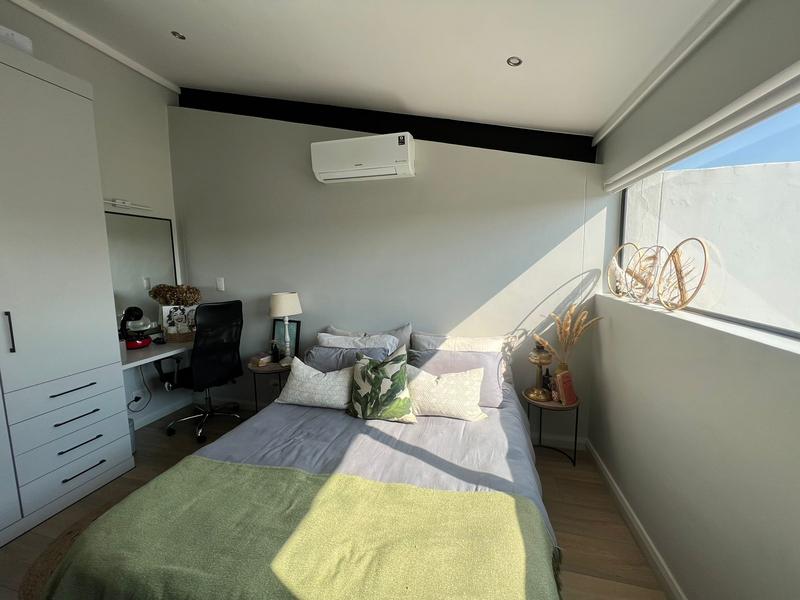 To Let 2 Bedroom Property for Rent in Midfield Estate Gauteng