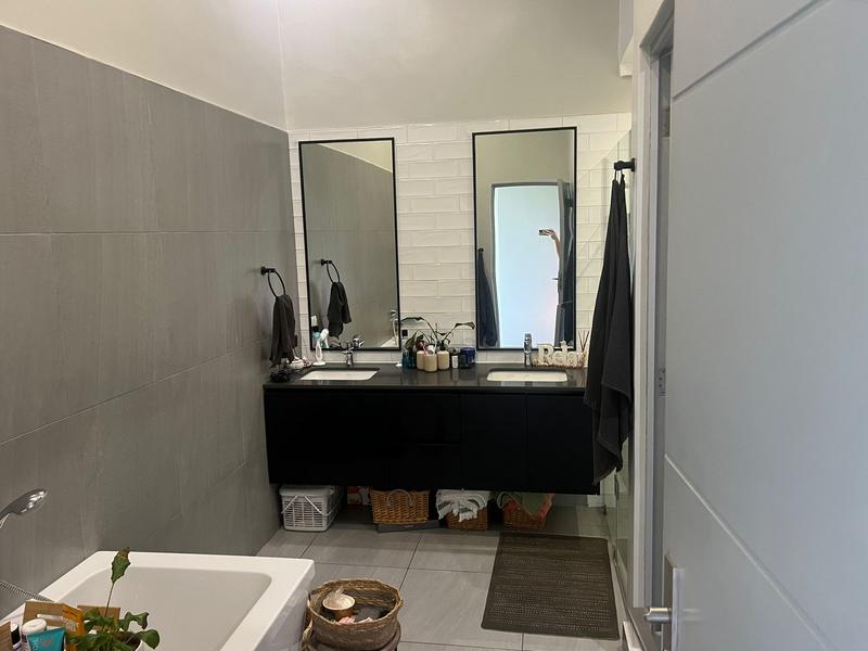 To Let 2 Bedroom Property for Rent in Midfield Estate Gauteng