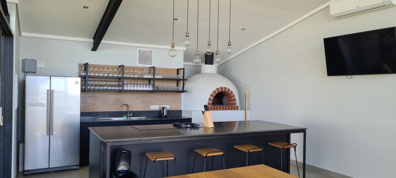 To Let 2 Bedroom Property for Rent in Midfield Estate Gauteng