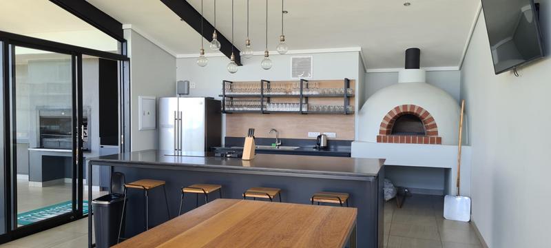 To Let 2 Bedroom Property for Rent in Midfield Estate Gauteng