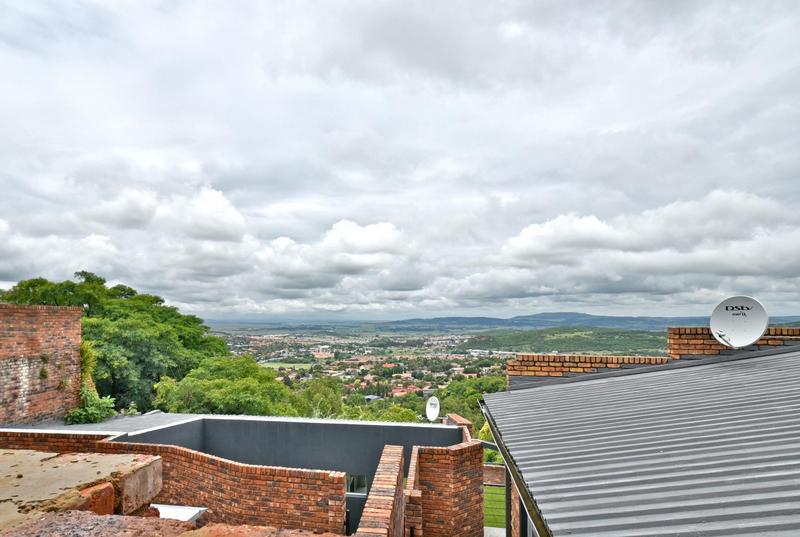To Let 1 Bedroom Property for Rent in Glenvista Gauteng