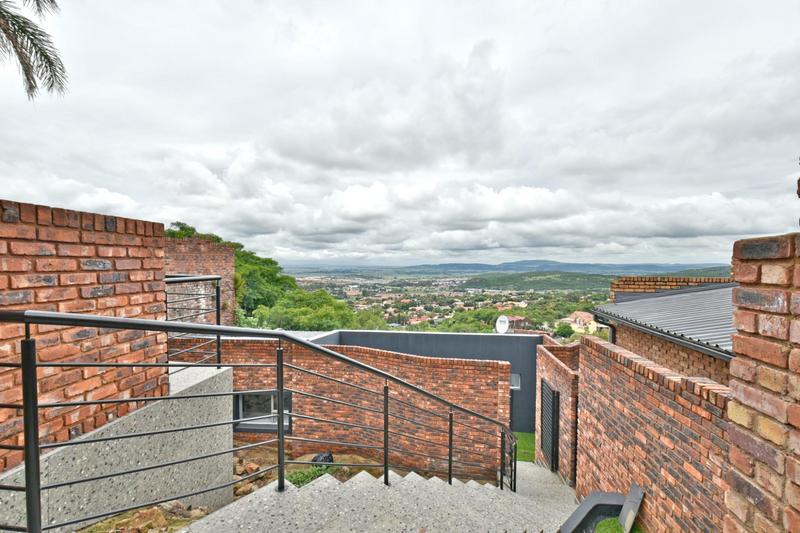 To Let 1 Bedroom Property for Rent in Glenvista Gauteng