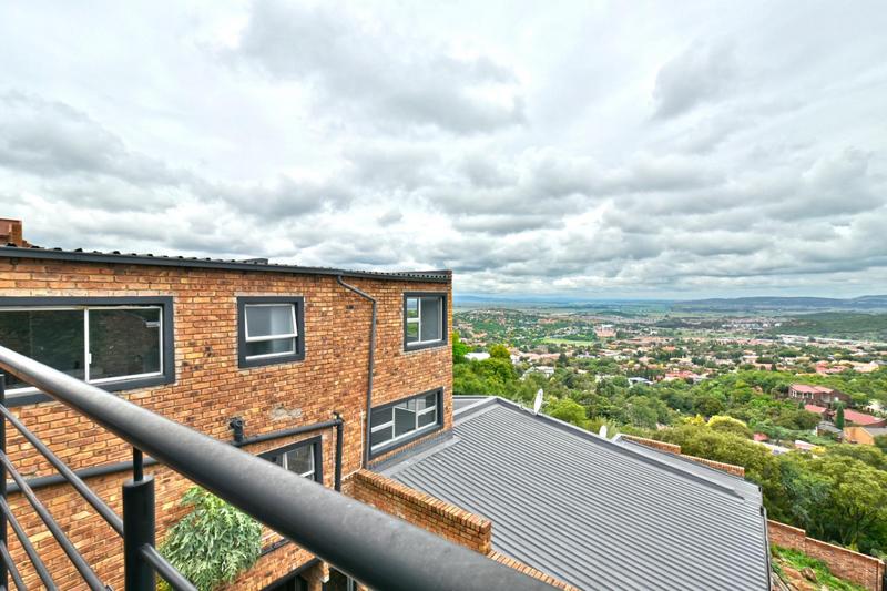 To Let 1 Bedroom Property for Rent in Glenvista Gauteng