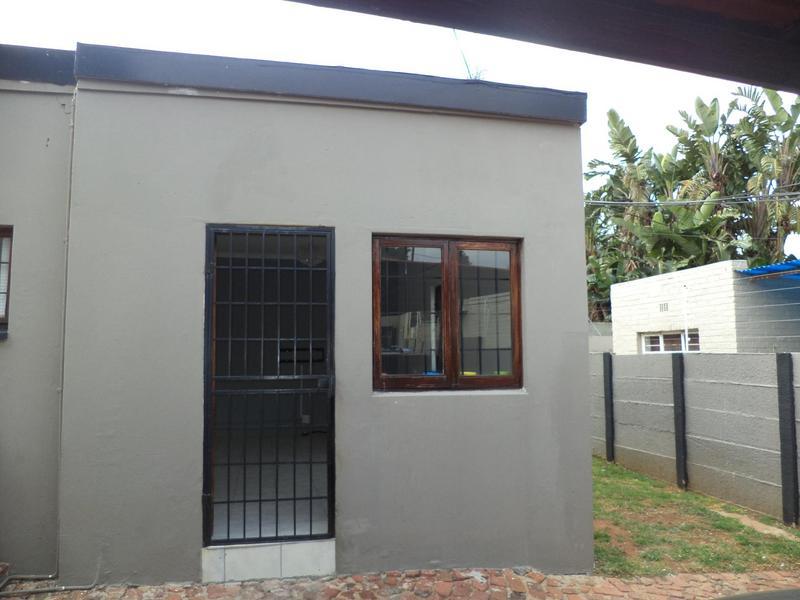 To Let 1 Bedroom Property for Rent in Sydenham Gauteng