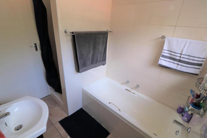 2 Bedroom Property for Sale in Northwold Gauteng