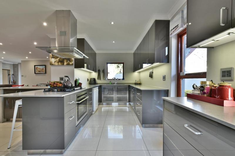 4 Bedroom Property for Sale in Parktown North Gauteng