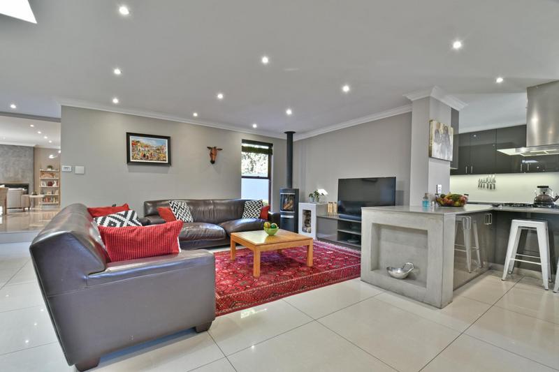 4 Bedroom Property for Sale in Parktown North Gauteng