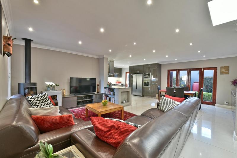 4 Bedroom Property for Sale in Parktown North Gauteng