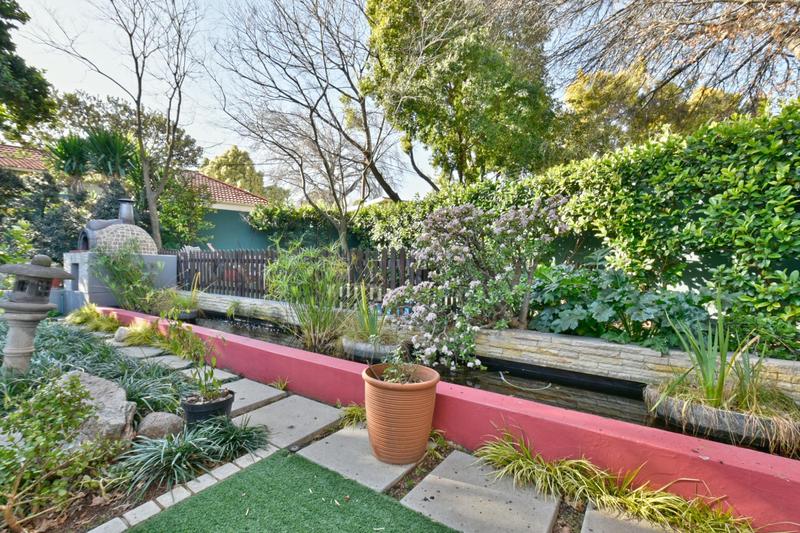 4 Bedroom Property for Sale in Parktown North Gauteng