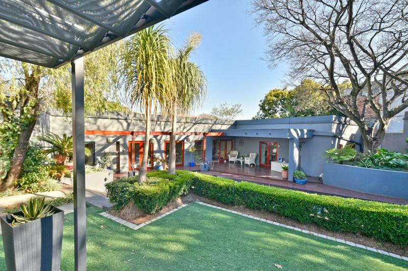 4 Bedroom Property for Sale in Parktown North Gauteng