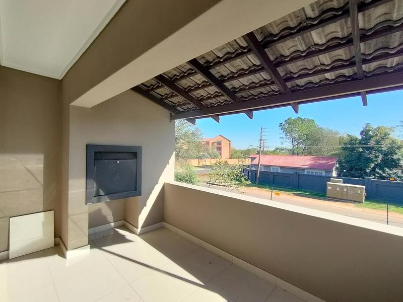 To Let 2 Bedroom Property for Rent in Montana Tuine Gauteng