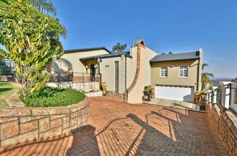 4 Bedroom Property for Sale in Glenvista Gauteng