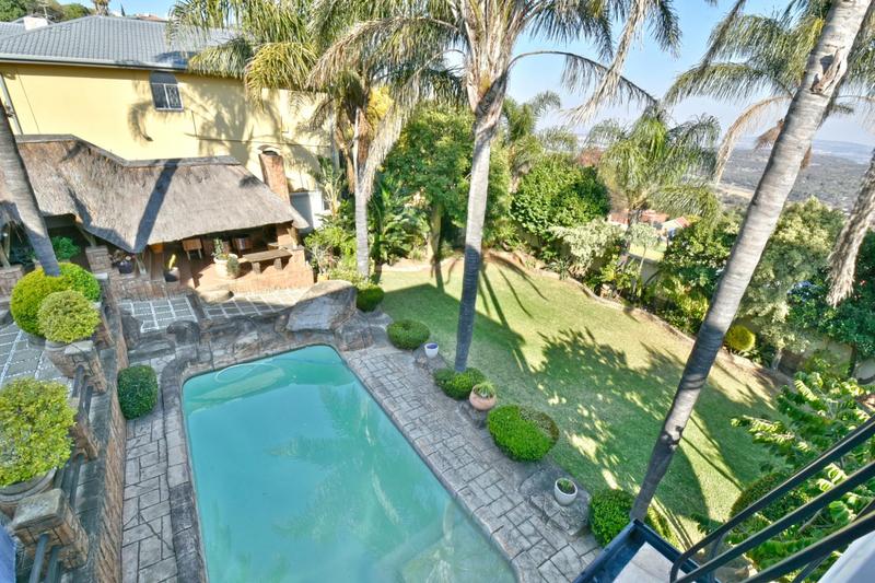 4 Bedroom Property for Sale in Glenvista Gauteng
