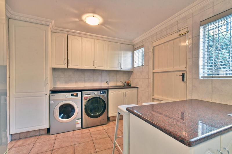 4 Bedroom Property for Sale in Glenvista Gauteng